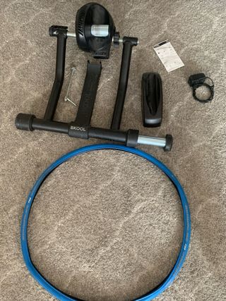 Bkool Pro con cubierta específica y suscripción.