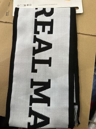 BUFANDA REAL MADRID