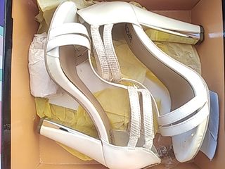 Sandalias con tacón