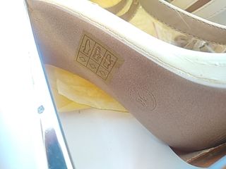 Sandalias con tacón