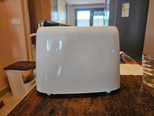 Tostadora 700W blanca