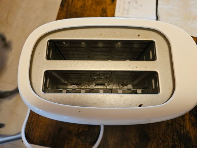 Tostadora 700W blanca