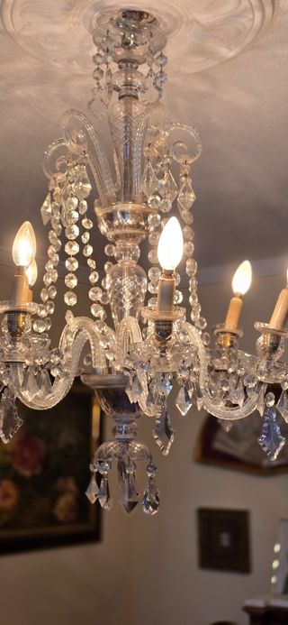 Antigua lámpara de bronce y cristal