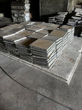 Baldosa hidraulica antigua