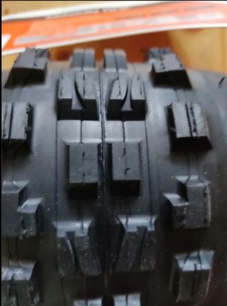 Maxxis Minion DHF 3CMaxxGrip DH TR 27,5x2.50 NUEVO