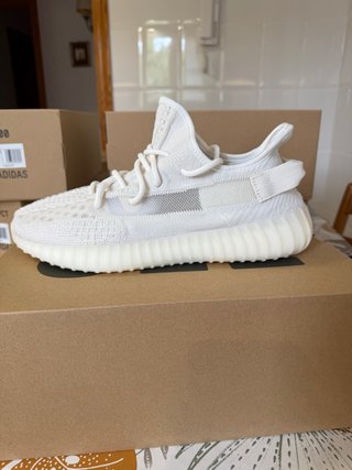 Yeezy Boost 350 v2 Bone
