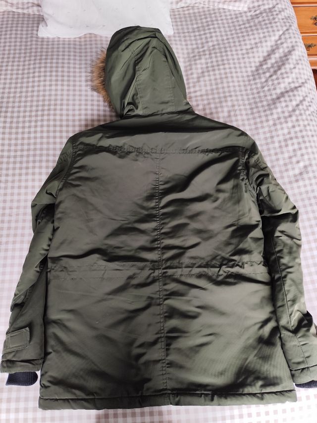 Cappotto con cappuccio