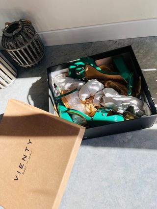 Sandalia piel tachuelas Vienty NUEVAS