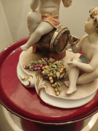 Capodimonte firmato Alparone