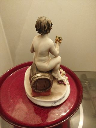 Capodimonte firmato Alparone