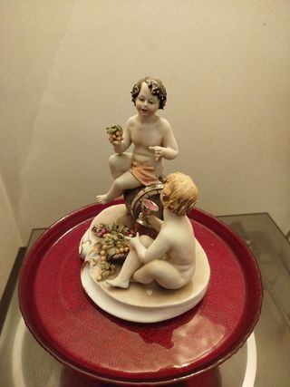 Capodimonte firmato Alparone