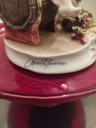 Capodimonte firmato Alparone