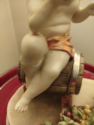 Capodimonte firmato Alparone