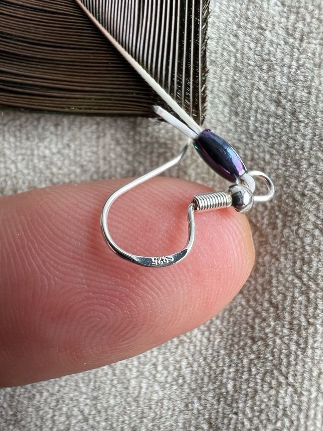 Pendientes plata Krishna pluma pavo real