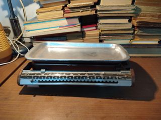 Bascula antigua de farmacia