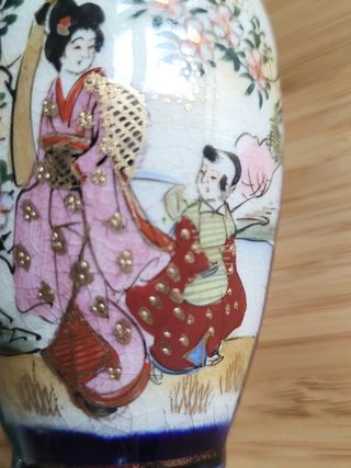 piccolo vaso giapponese dipinto a mano