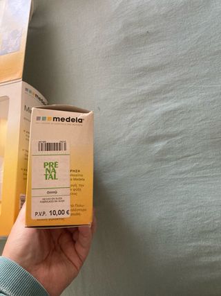 Sacaleches electrico Medela y tres biberones