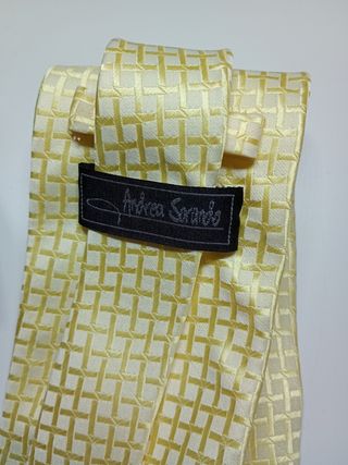 Corbata marca ANDREA SORANDO nueva poli