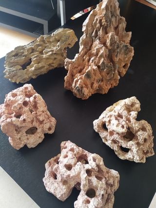 Piedras decorativas acuarios