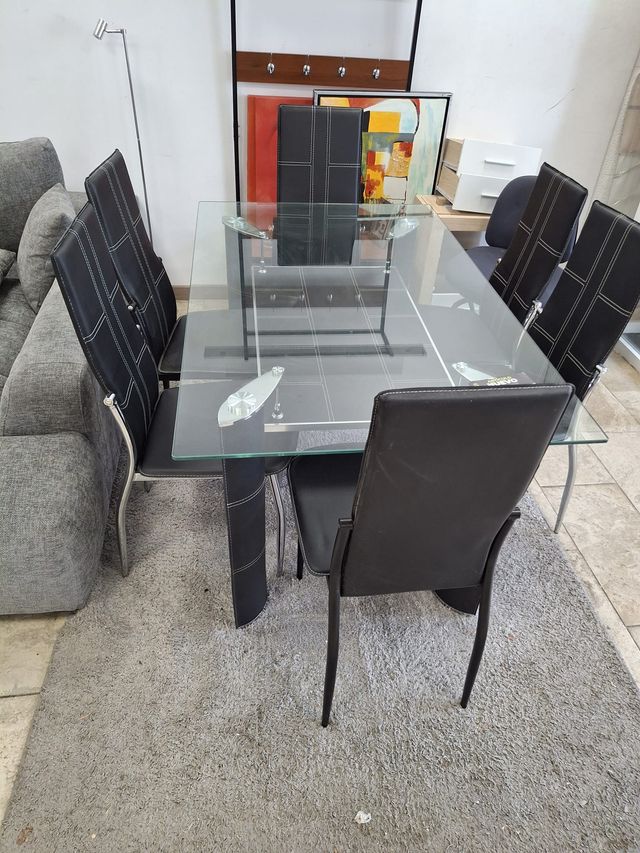 mesa  elegante  de comedor o cocina + 6 sillas