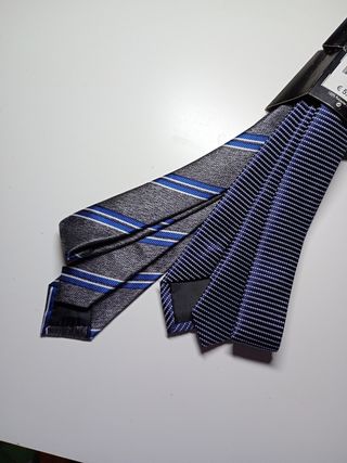 Corbatas nuevas marca CEDARWOOD poliéster