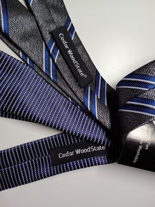 Corbatas nuevas marca CEDARWOOD poliéster