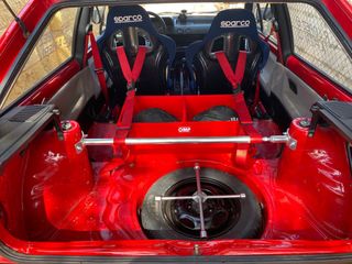 Cajon para cascos coche rally