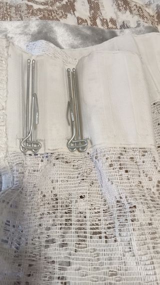 2 Cortinas de encaje color blanco roto