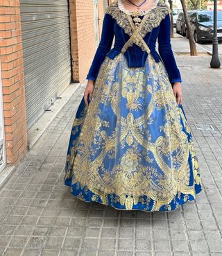 Alquiler traje fallera