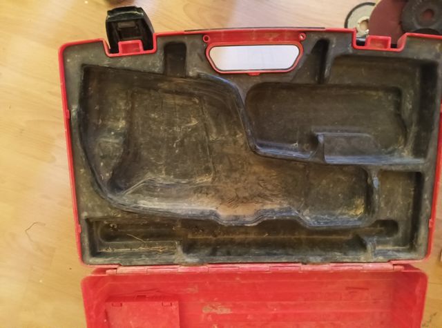 Caja de hilti modelo wsr650