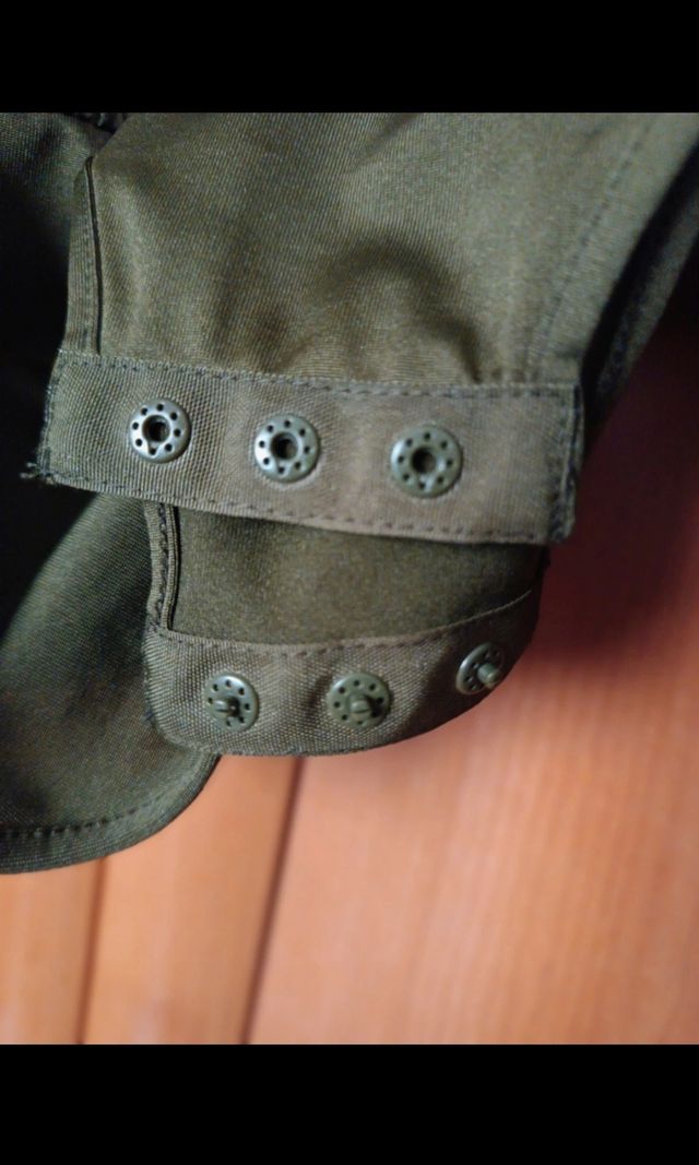 Blusa body. Verde. Stradivarius