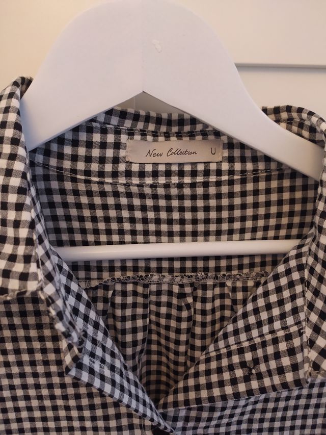 Camisa larga a cuadros blancos y negros