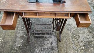 Maquina Singer antigua