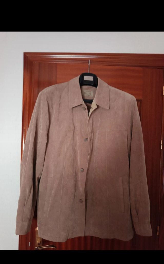 Chaqueta o Sobrecamisa o Blazers de entretiempo. N
