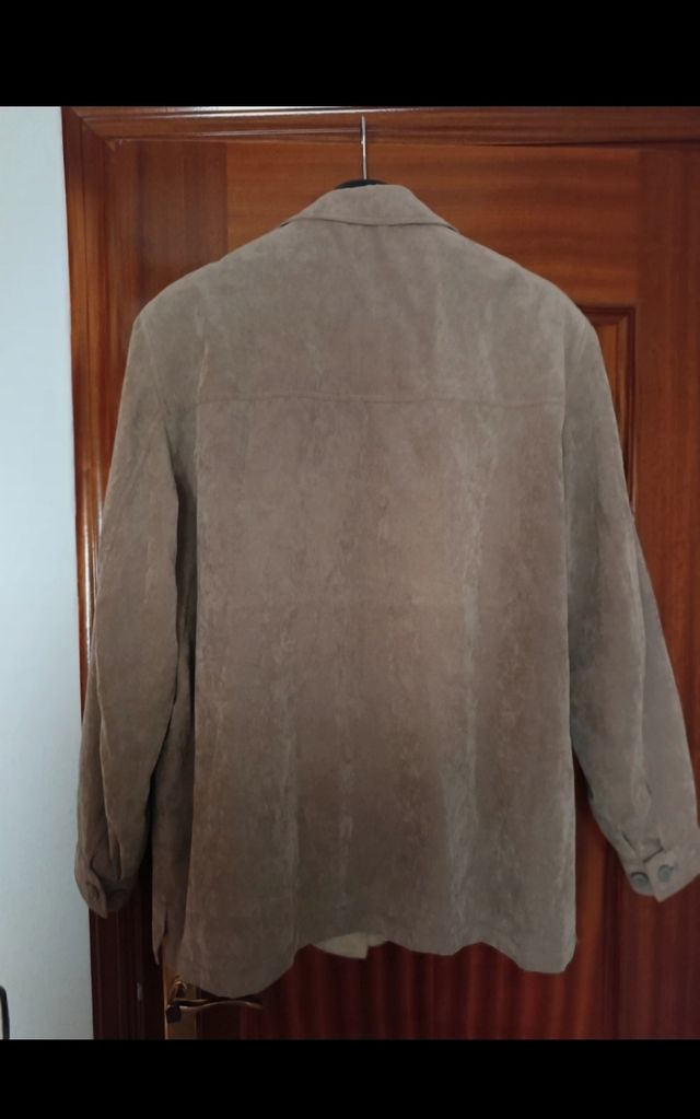 Chaqueta o Sobrecamisa o Blazers de entretiempo. N