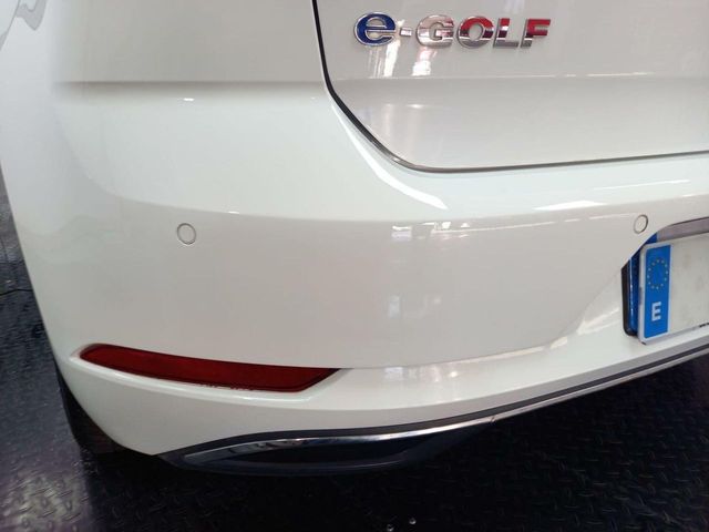 Volkswagen Golf E-GOLF 100KW 136CV MT1