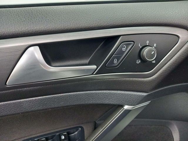 Volkswagen Golf E-GOLF 100KW 136CV MT1
