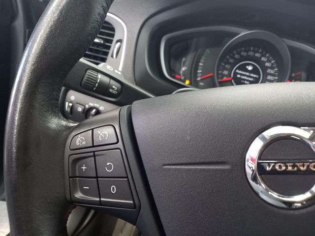 Volvo V40 1.5 T2 BLACK EDITION GEAR.GPF