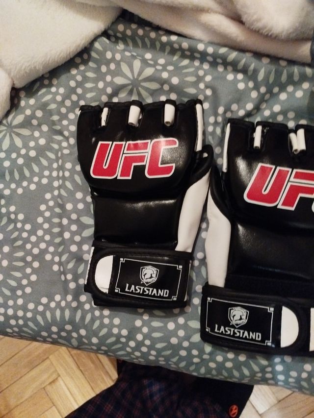 Guantes de UFC