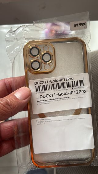 Funda iphone 12 pro dorado, muy chulo