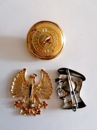 Varios objetos militares España antiguos