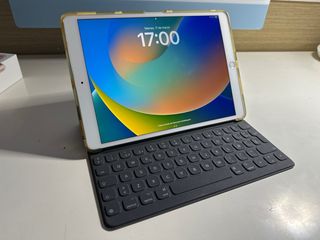iPad Pro 10.5 WiFi 2017 / Apple Pencil y Teclado