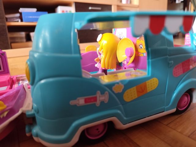 Pin y pon - Ambulancia de animales