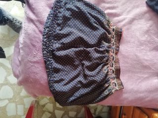 Lote de ropa de mujer hermosa