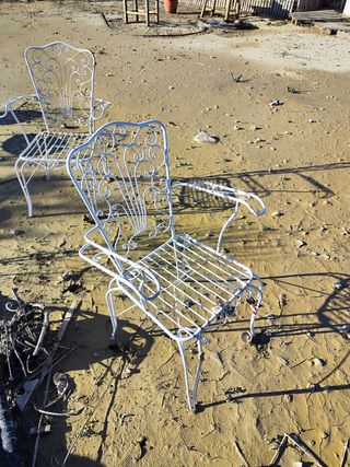 4 Sillas metal antiguas