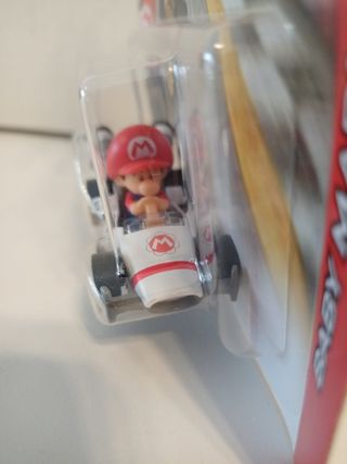 Bebe Mario hot wheels Mario kart
