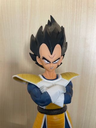 Figura transformable vegeta dragon ball z
