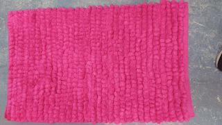 Alfombra pie cama nueva