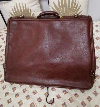 Porta trajes de calidad Valisa