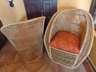 Juego de tres sillones de mimbre y ratan